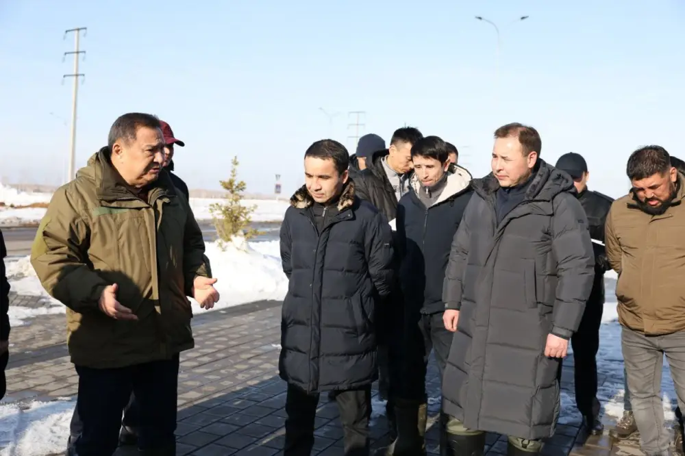 В Косшы обсудили меры по подготовке к паводковому периоду и критику акимов за уборку снега {city2}