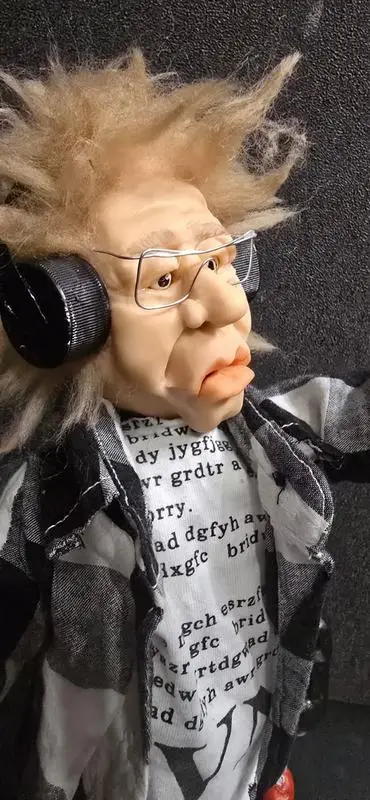 Когда оживают куклы: в краеведческом музее Темиртау проходит выставка работ Алии Сулейменовой (6)