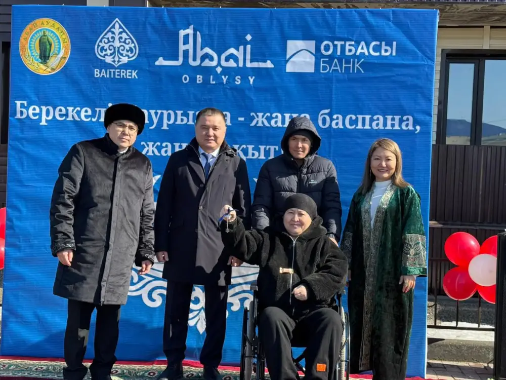 В Абайском районе в преддверии Наурыз мейрамы 18 семей получили жилье (7)