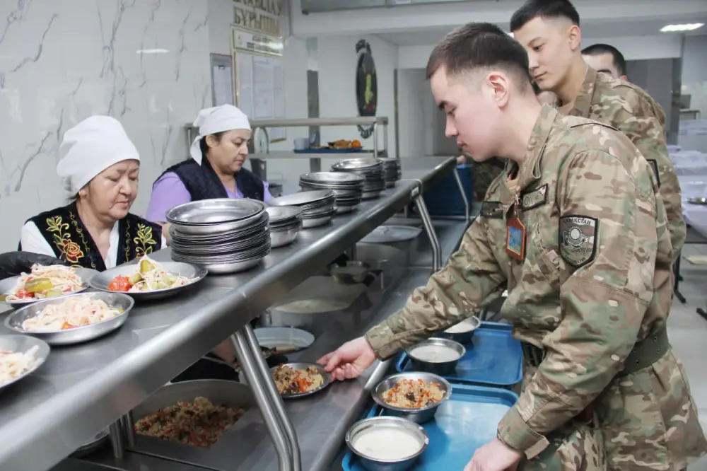 Наурызнама: в Национальной гвардии МВД РК приготовлено около 10 тонн наурызкөже (6)