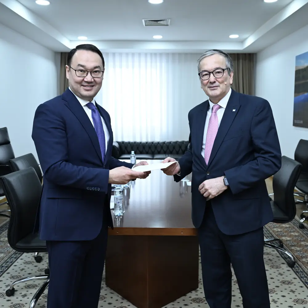 Посол Аргентины вручил копии верительных грамот в Казахстане {city2}