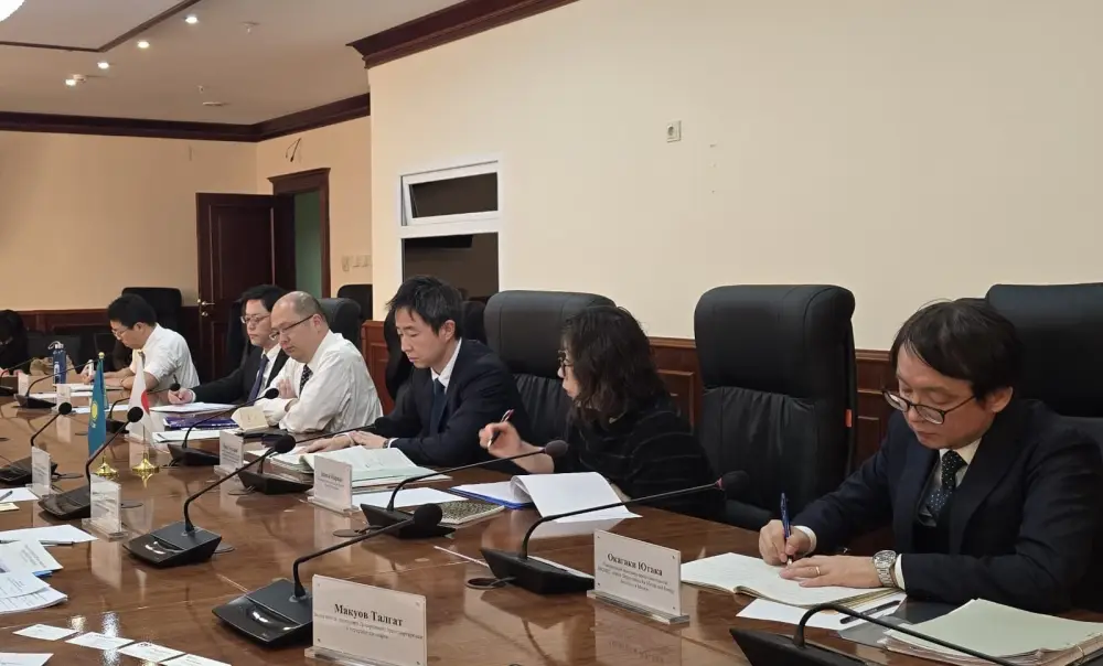 Казахстан и Япония обсудили сотрудничество в области водородной энергетики и инвестиций в промышленность {city2}