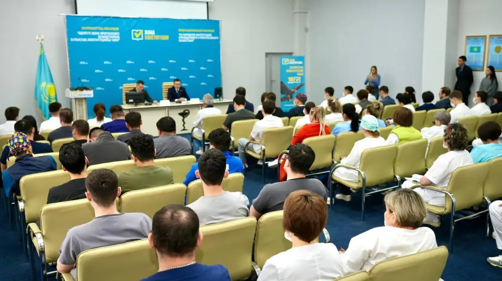 В Усть-Каменогорске обновили после капитального ремонта специализированный медцентр (7)