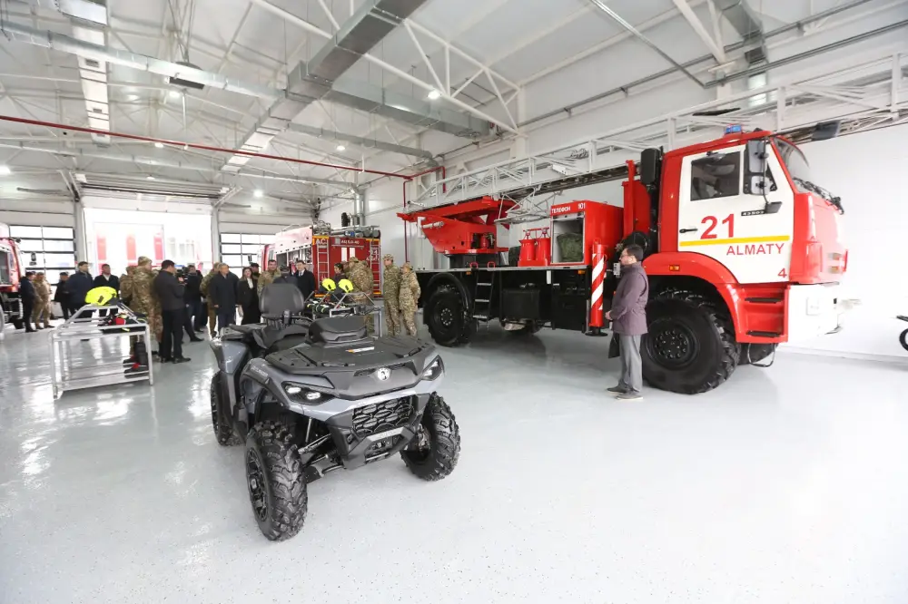 В Алматы открыт первый в Казахстане инновационный пожарно-спасательный комплекс {city2}