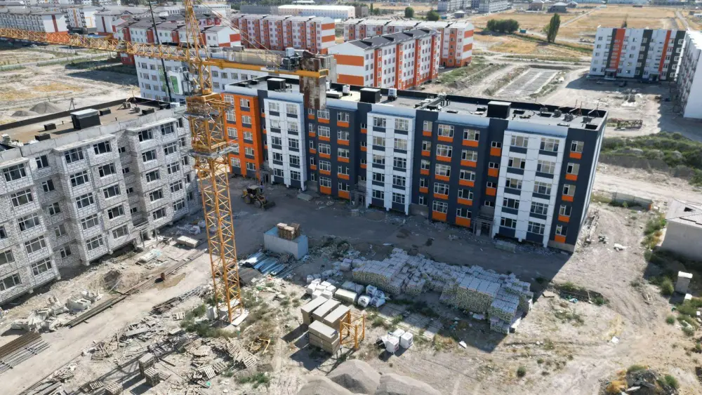 В Жамбылской области в 2026 году введут 770 тыс. кв. м. жилья для нуждающихся {city2}