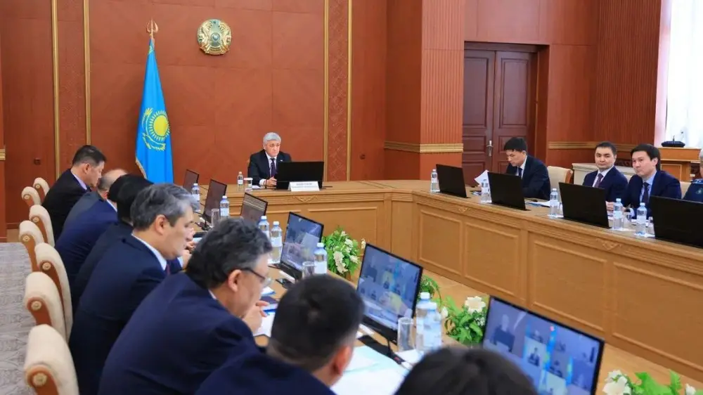 Ужесточение контроля в здравоохранении и строительстве Карагандинской области: возможные последствия для борьбы с коррупцией {city2}