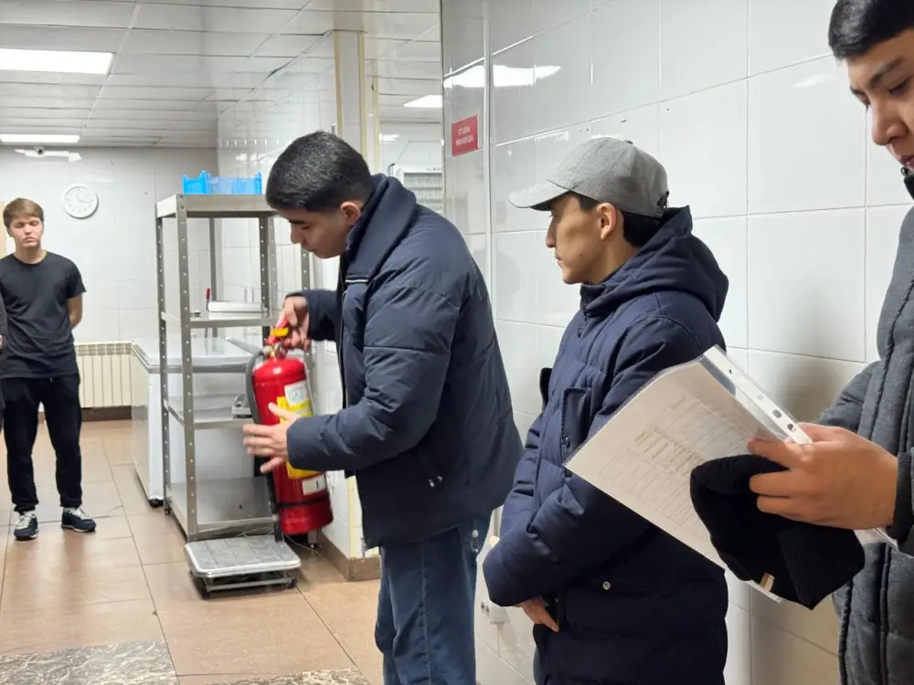 Пожарная безопасность: более 300 рейдов провели спасатели по объектам общепита Астаны (5)