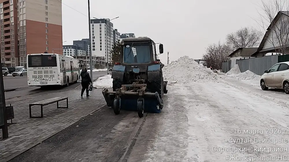 Астанчане призываются к осторожности на дорогах во время зимних уборочных работ {city2}