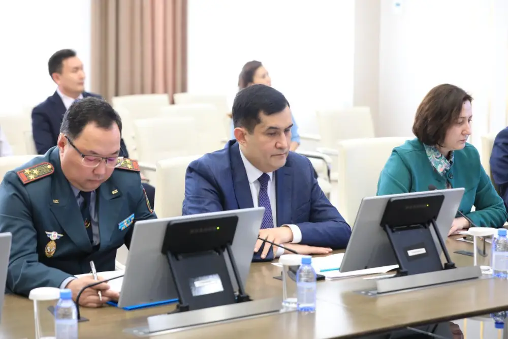 В Актобе рассмотрели вопросы противодействия коррупции и обеспечения безопасности в чрезвычайных ситуациях (6)