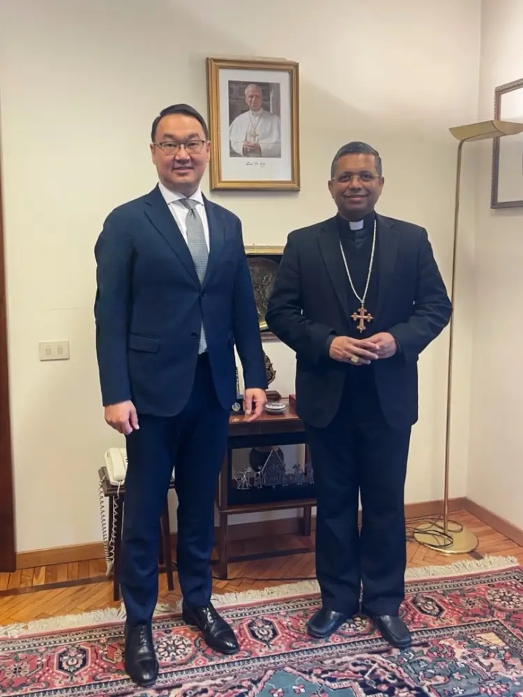 Казахстан и Святой Престол подтвердили курс на углубление межрелигиозного диалога и сотрудничества (2)