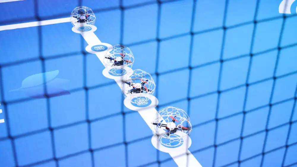 Digital Nauryz: турнир по дрон-футболу среди школьников провели в Астане (3)