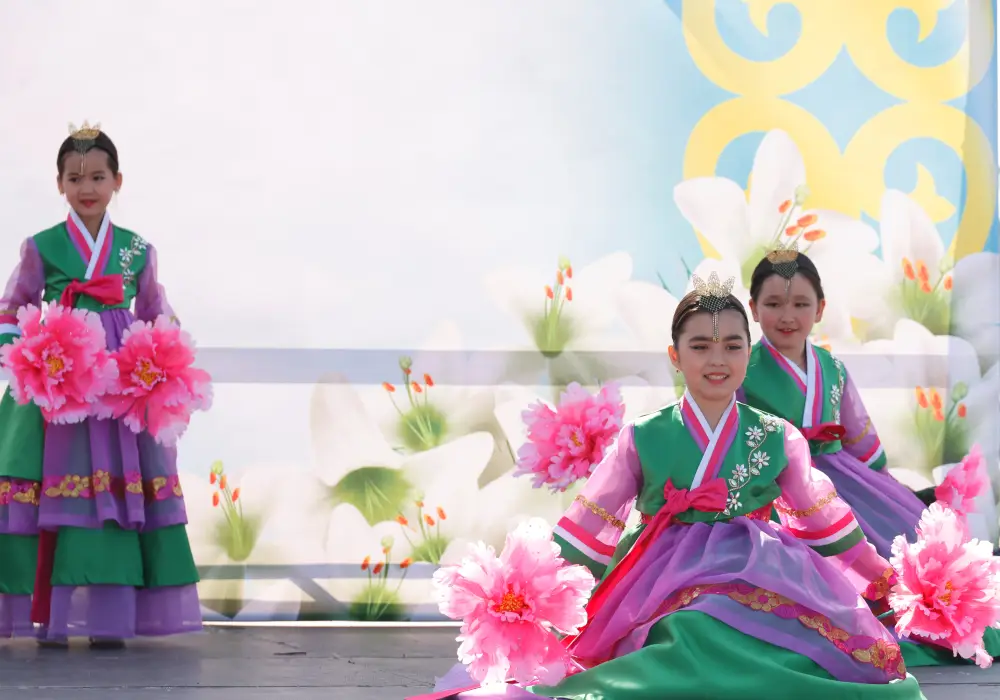 Праздничное мероприятие в Жетісу способствовало укреплению межэтнического согласия и культурного обмена {city2}