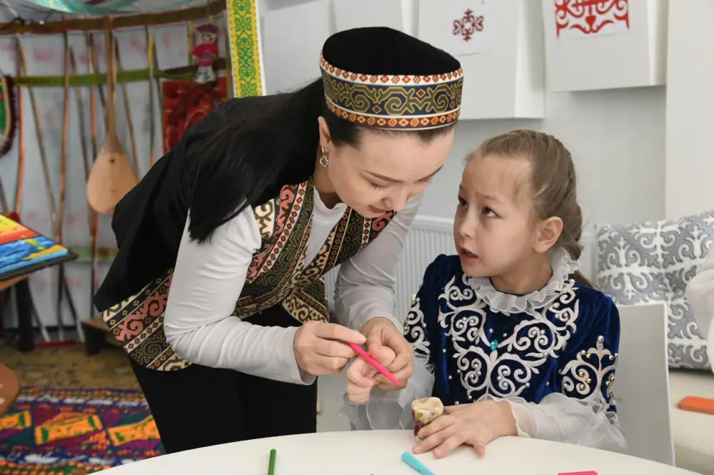 В столице провели инклюзивный турнир по национальной игре асық ату (5)