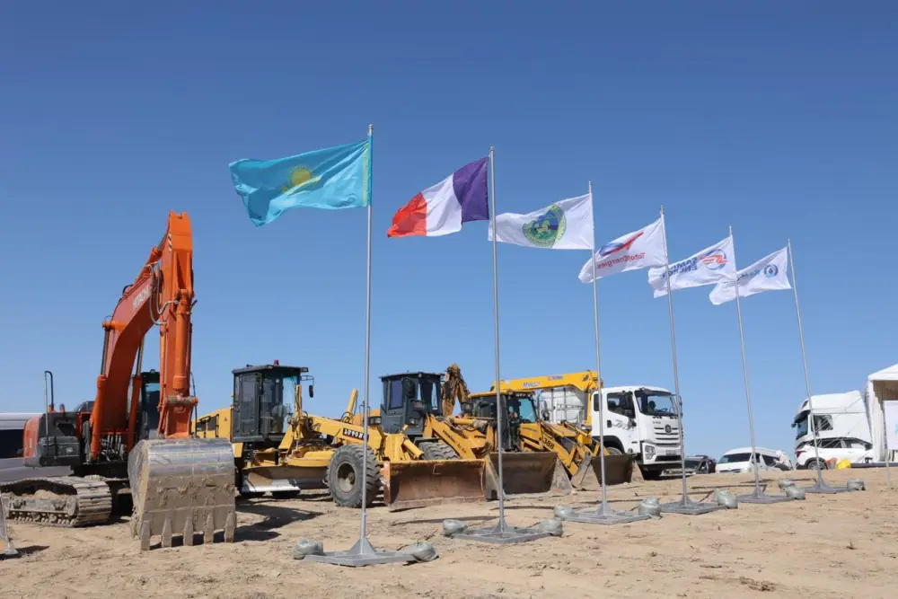 Запуск крупнейшей ветровой электростанции в Казахстане: инвестиции в возобновляемую энергетику и экономический рост {city2}
