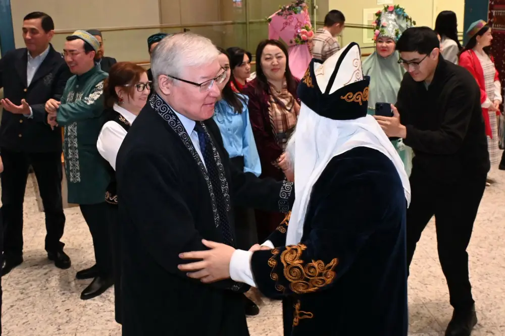 В Национальном музее РК прошел праздник Амал с культурным мероприятием {city2}