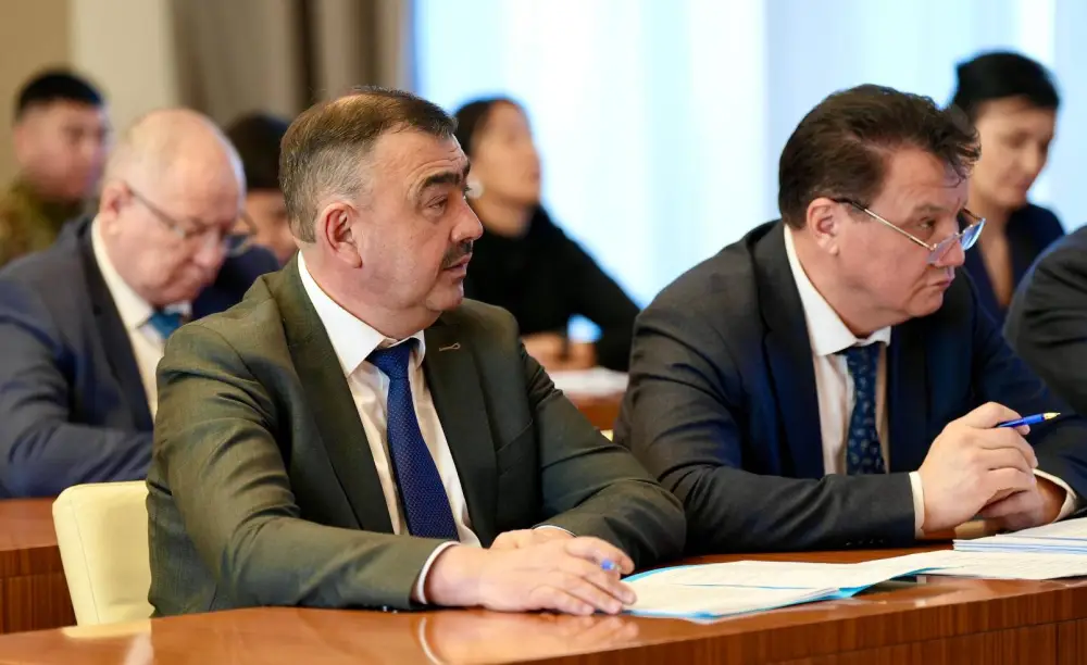 Вопросы усиления подготовки к паводкам и мерам пожарной безопасности рассмотрены в Восточном Казахстане (8)