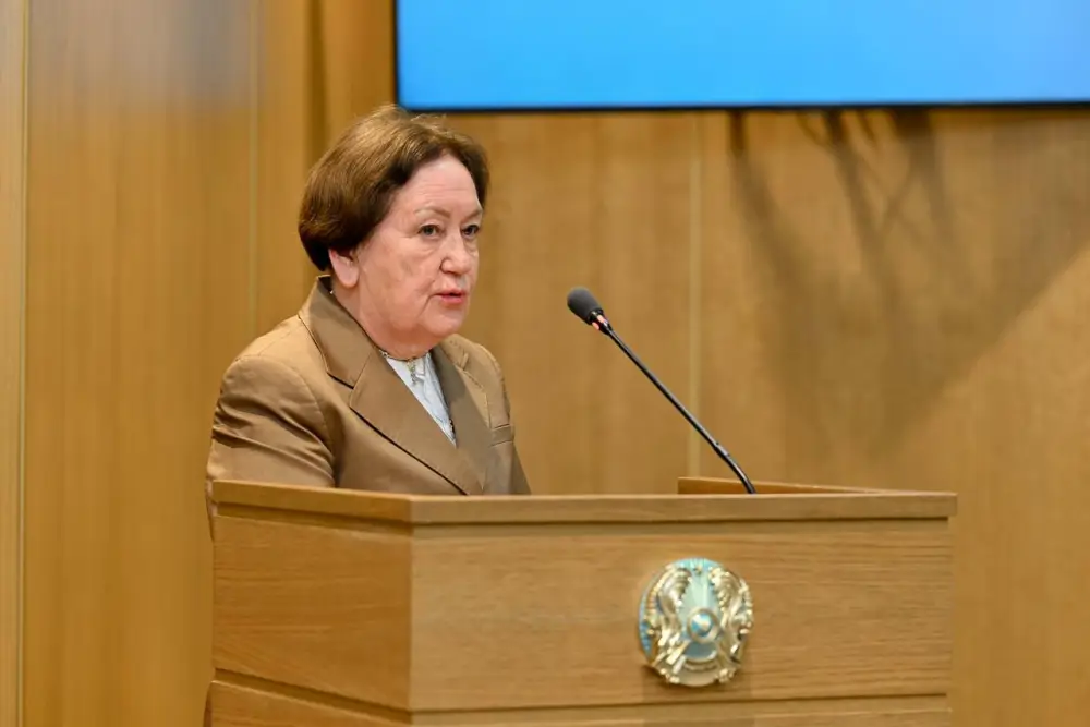 Члены общественного совета области Абай выразили поддержку новой Конституции (3)