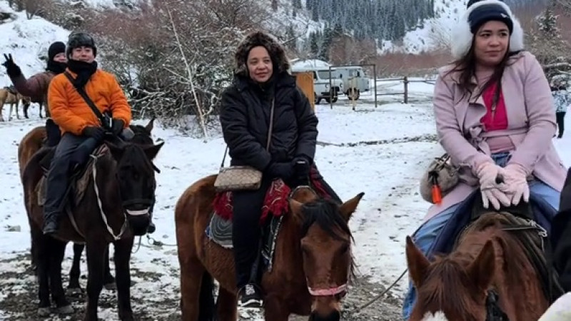 Казахстан: Оазис безопасности для туристов из ОАЭ, застрявших в Алматы на неделю {city2}