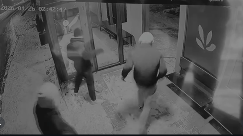 В Алматы продолжается вандализм: остановки становятся мишенью для разрушений, а восстановление требует значительных затрат {city2}