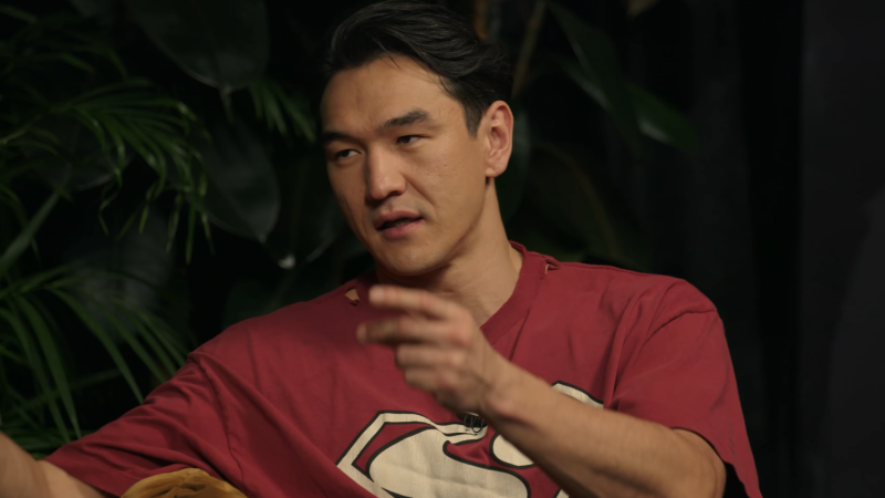 МИД Казахстана подтвердил, что Нурлан Сабуров не сможет вернуться в страну, что может повлиять на его карьеру и общественное мнение о власти {city2}