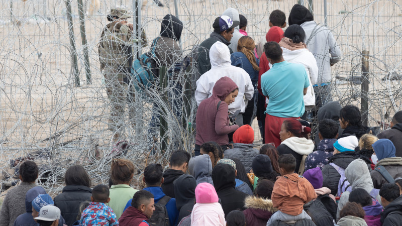 Казахстан готов к возможному потоку беженцев из Ирана, заявляет заместитель министра иностранных дел Алибек Бакаев {city2}
