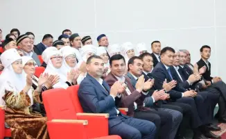 ТУРКЕСТАН: САУРАНСКИЙ РАЙОН ИСКРИТСЯ ИДЕЯМИ НОВОЙ КОНСТИТУЦИИ