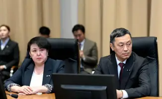 Награждение участников политической жизни региона орденом "Құрмет"