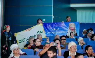 В Астане прошел уникальный конкурс талантов среди бабушек Казахстана, где они продемонстрировали свои умения и традиции