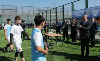 Турнир по мини-футболу на Кубок Уполномоченного по правам человека: укрепление духа и социальной интеграции среди несовершеннолетних осуждённых в Алматы.