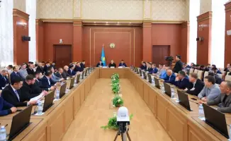 Обсуждение поддержки местного бизнеса в Карагандинской области: встреча Ермаганбета Булекпаева с предпринимателями