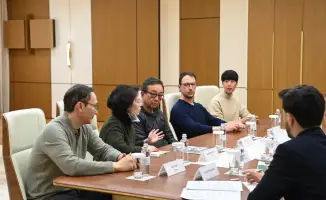 Глава региона встретился с представителями Фонда Болата Утемуратова и учеными Калифорнийского университета в Беркли