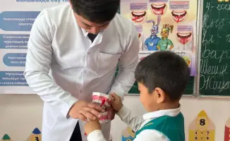 Казахстан: более 60 тысяч детей защищают зубы
