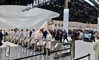 Вице-министр транспорта РК на выставке технологий MWC Barcelona 2026