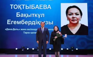 Ербол Карашукеев поздравил женщин Жамбыла с 8 Марта