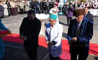 В Алматинской области открытие амбулаторий и вручение квартир поддерживает социально уязвимые группы населения