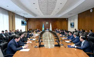 На аппаратном совещании обсуждены итоги использования бюджетных средств и развитие ИИ в 2025 году