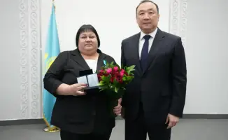 Начальник ДЭУ-73 филиала ТОО «ҚАЖсервис» награждена государственной наградой — медалью «Ерен еңбегі үшін»