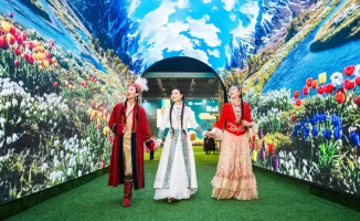 В Астане на площадке Международного выставочного центра EXPO стартовало масштабное празднование Наурыза, где организаторы сделали акцент на яркие традиции и культурные мероприятия.