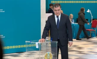 Аким Астаны Женис Касымбек поддержал конституционную реформу, что может изменить политический ландшафт столицы