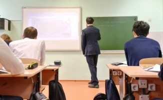 Кадры для государственной службы: Казахстанские школьники начнут строить мосты к будущему с ранних лет