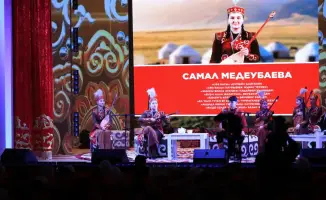 В Актобе молодые жыршы в течение суток исполняют героический эпос