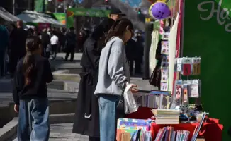 Алматы стал книжной пристанью: KitapFest-2026 собрал 40 000 любителей литературы
