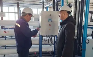 Заместитель Председателя Комитета госэнергонадзора Илья Рожков проверяет объекты энергетики в Кызылорде