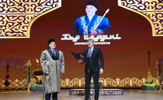 Творческий вечер посвященный юбилею Алмасбека Алматова в Центре искусств