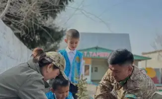 Открытие акции Марш парков 2026 в Чарынском национальном парке высадка деревьев охрана природы