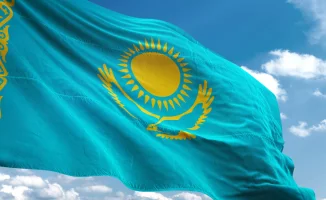 Казахстанский флаг завоевал признание на международной арене, укрепив имидж страны и привлекая внимание к её культуре