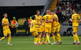 Астана встречает победу: Казахстан обыгрывает Намибию в FIFA Series