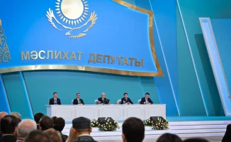 Токаев: "Каждый год сложнее предыдущих" – Президент о глобальной "турбулентности" на ІІІ республиканском форуме депутатов маслихатов в Астане