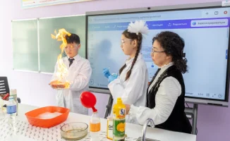 Каспийский трубопроводный консорциум-Казахстан модернизирует кабинеты химии в сельских школах в рамках благотворительной программы