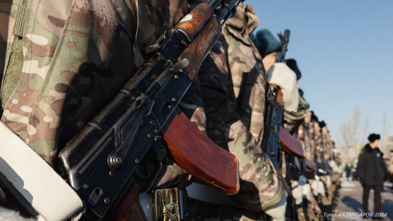 Токаев отправил срочников в запас: что дальше? {city2}